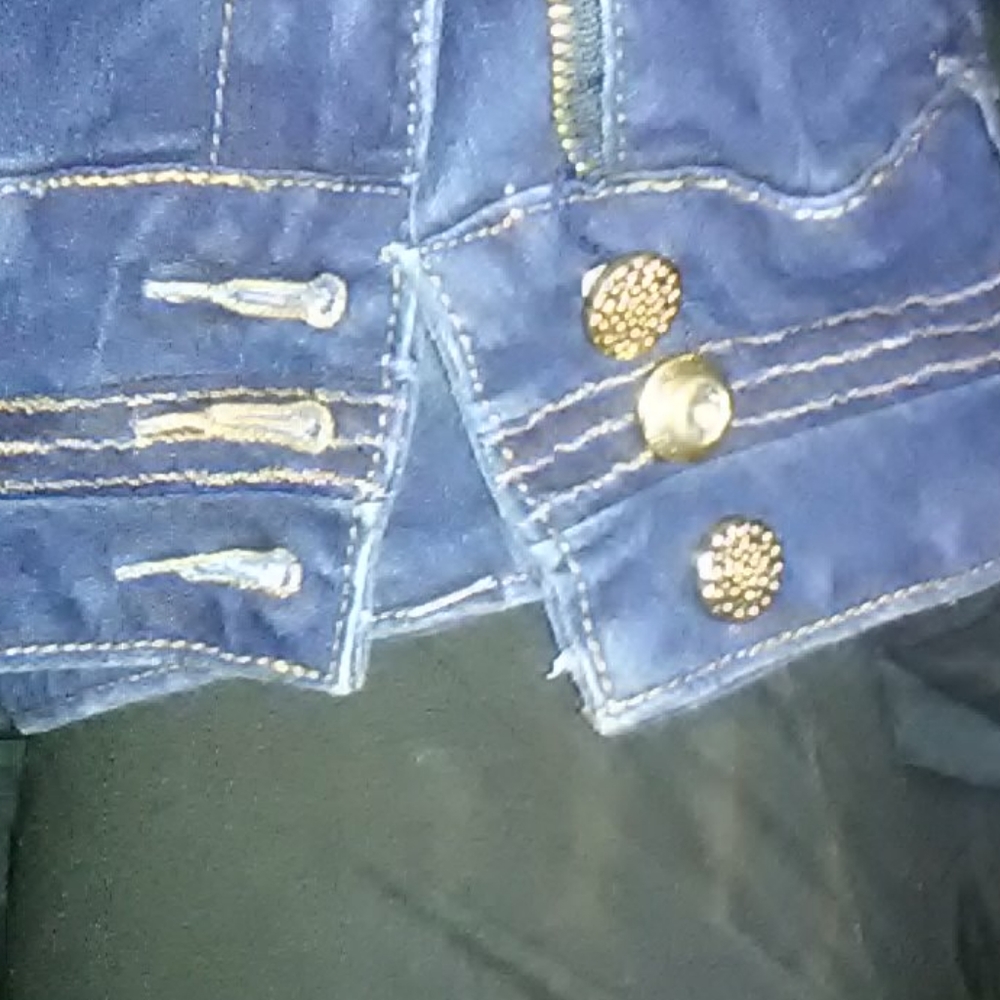 Jeans - Picture 3 of 4